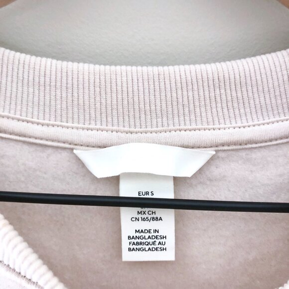 H&M Paris Sweatshirt - Picture 5 of 6